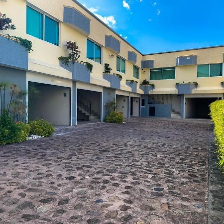 Real Del Sur Motel Moroleon ภายนอก รูปภาพ