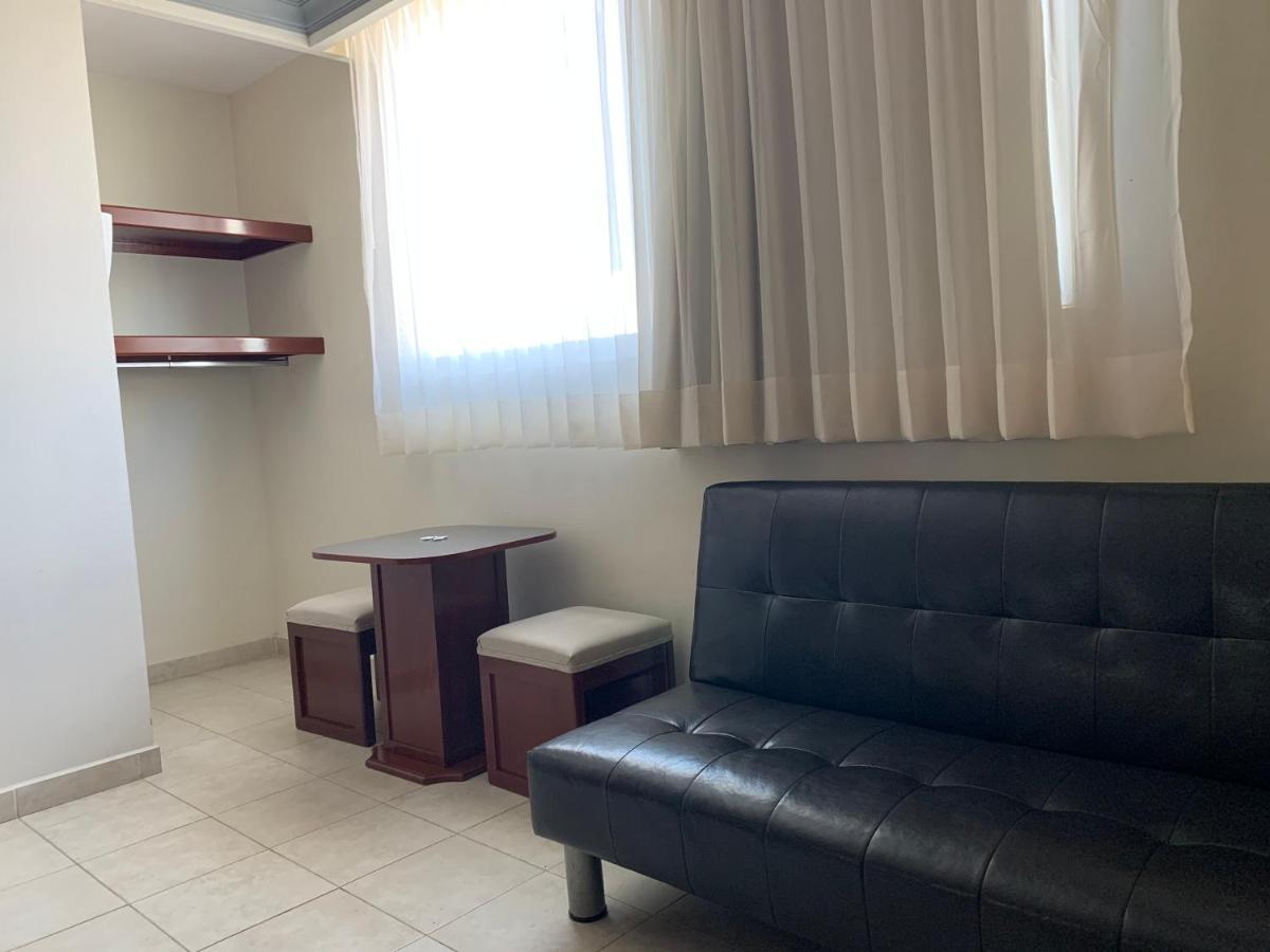 Real Del Sur Motel Moroleon ภายนอก รูปภาพ